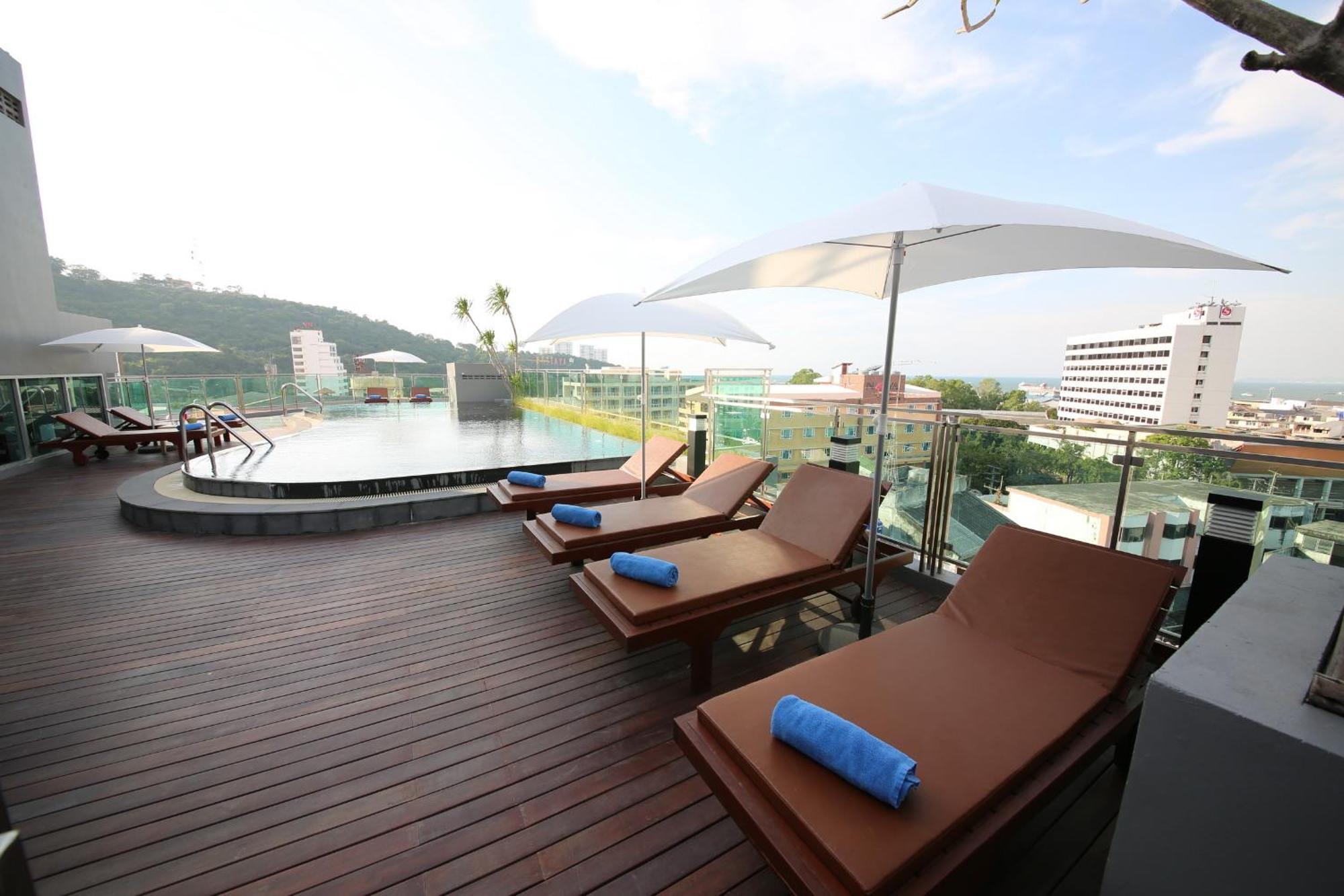 The Sun Xclusive Hotel Pattaya Exterior foto